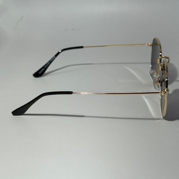 1638 NEW Gold Frame Square Sunglasses Dark Lenses Retro Vintage Style Chic - Picture 6 of 10